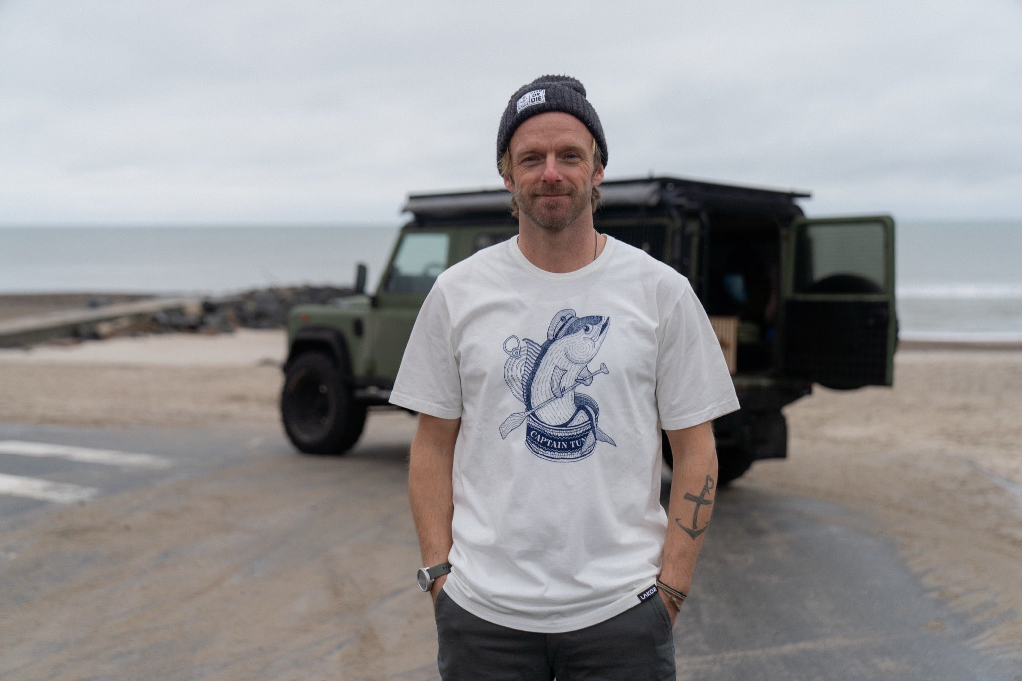 Captain Tuna T-shirt (Star White)