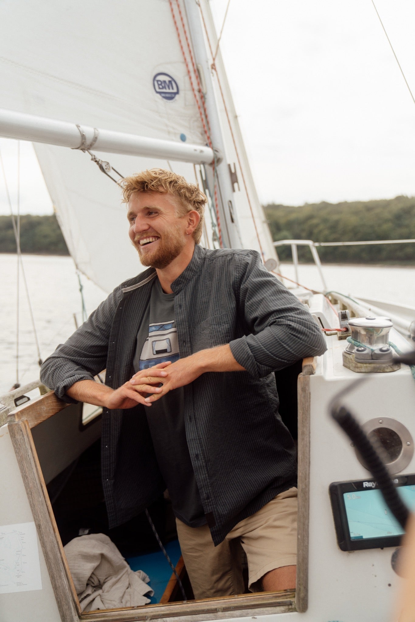 Linus Light Shirt - Urban Chic