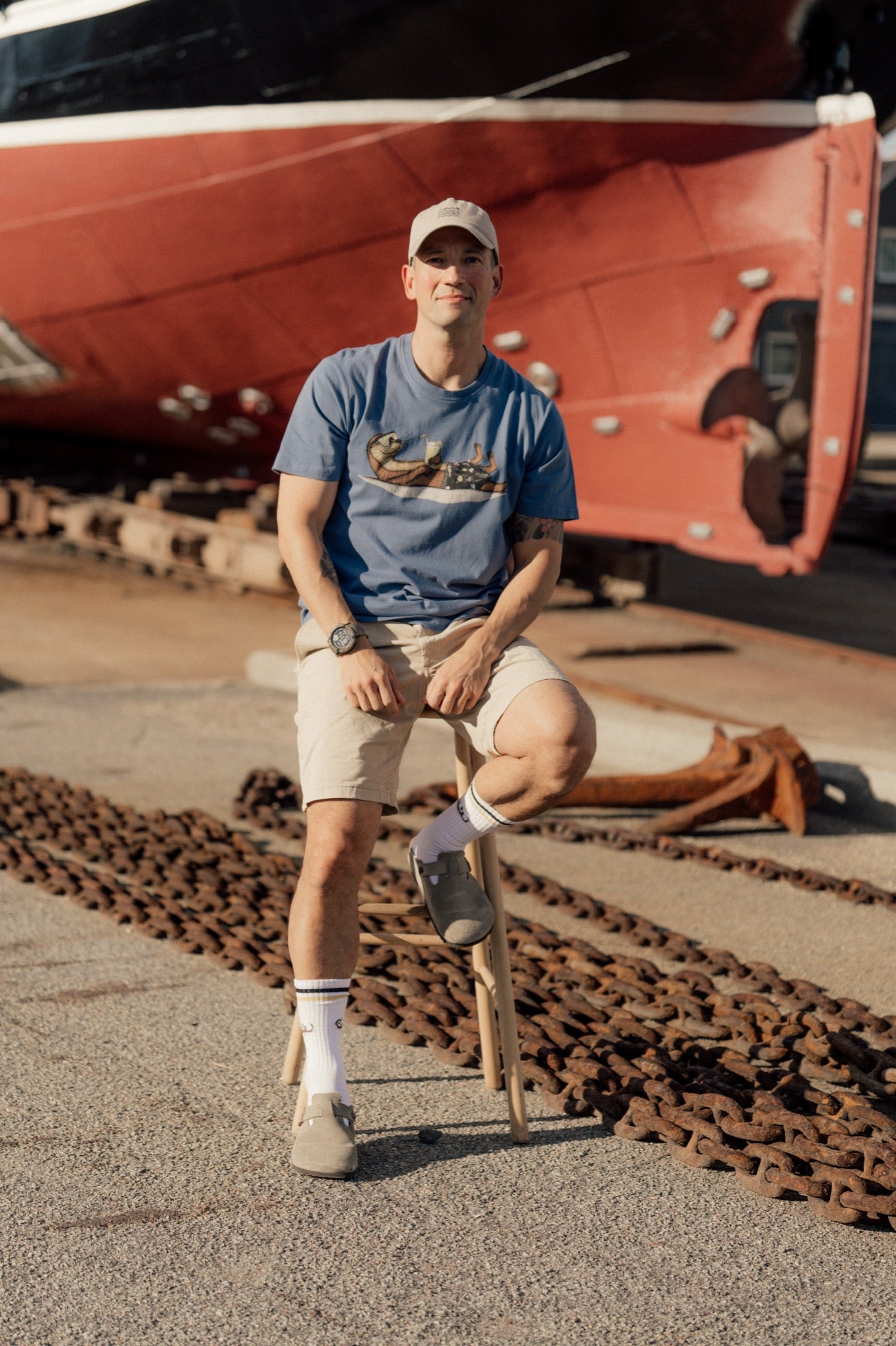 LAKOR An Otter Vacation T-shirt T-Shirt Bering Sea