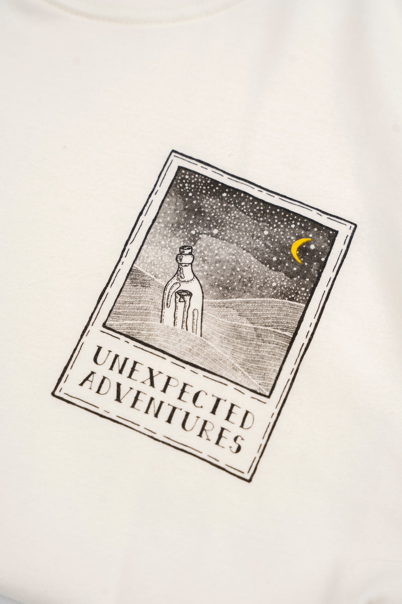 Bottle Post T-shirt - Star White