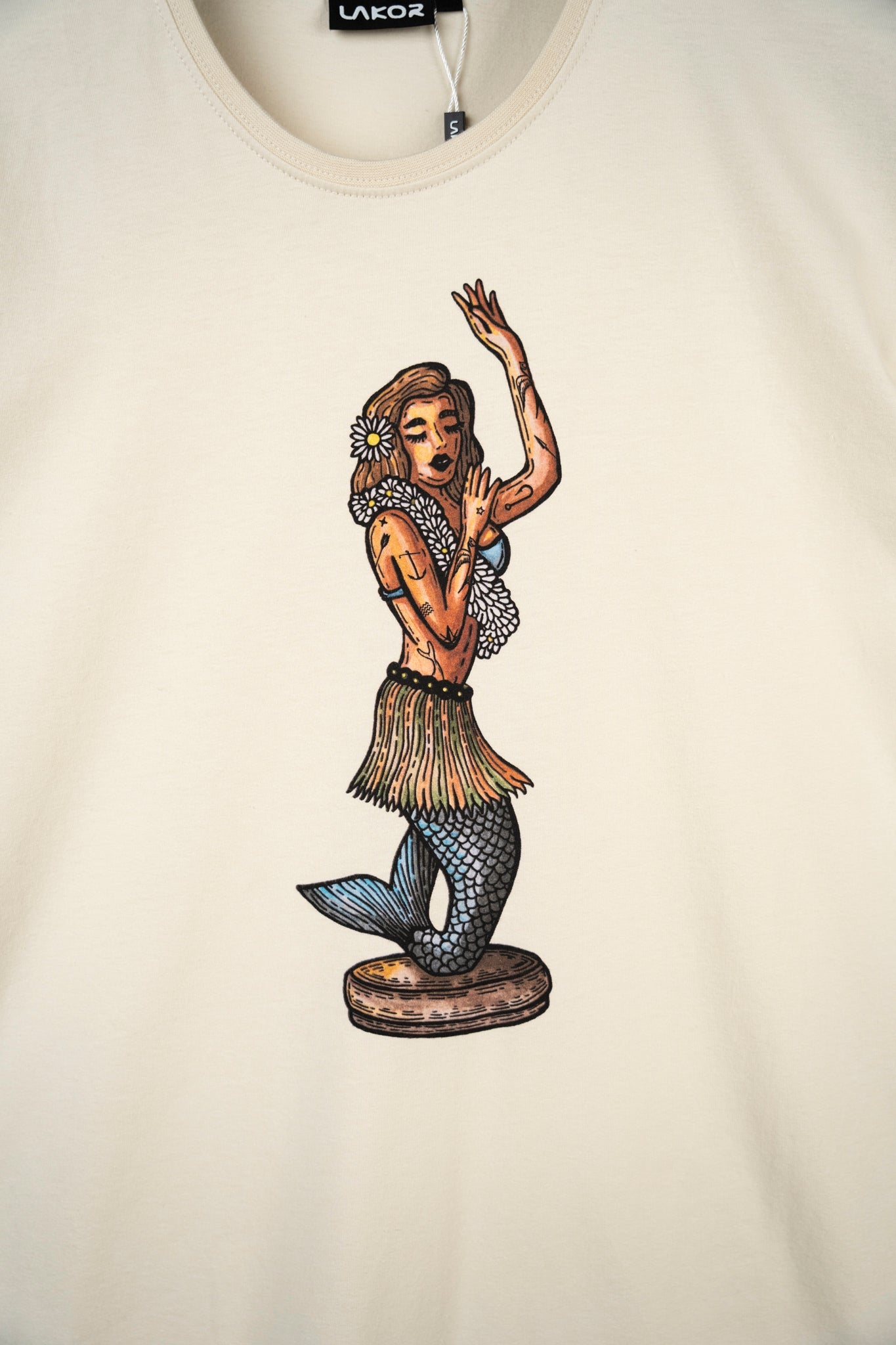 Dashboard Hula T-shirt - Rainy Day