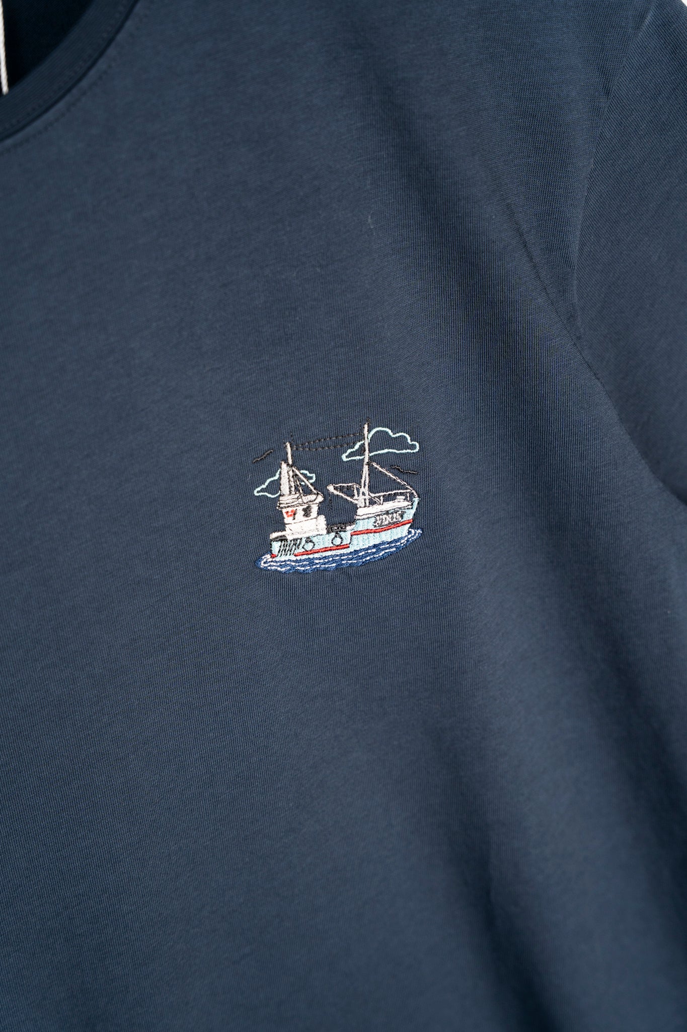 Den Levende Fiskerihavn T-shirt - Blueberry