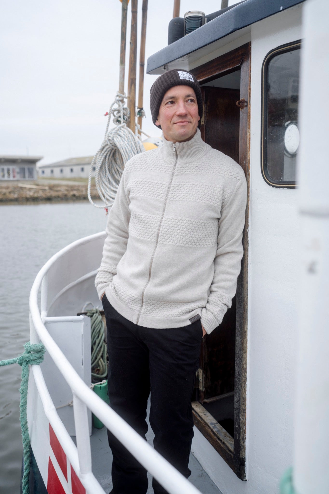 LAKOR Haddock Knit Knit Off White