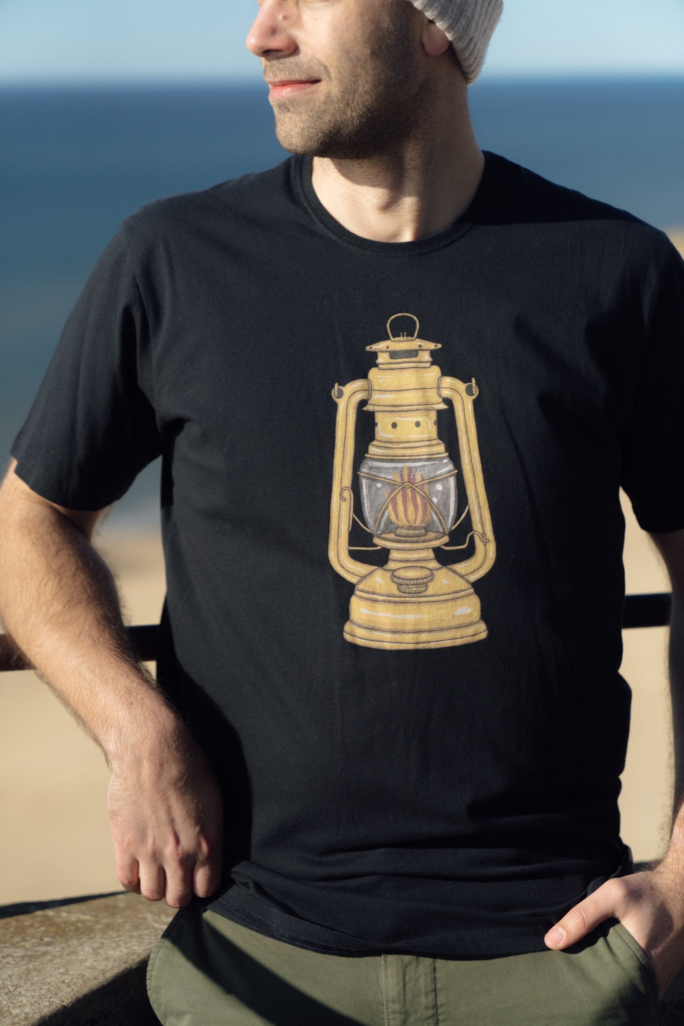 OUR's モーガン蔵人 Lab Tee Light Lantern Light T-shirt - Moonless Night | LAKOR