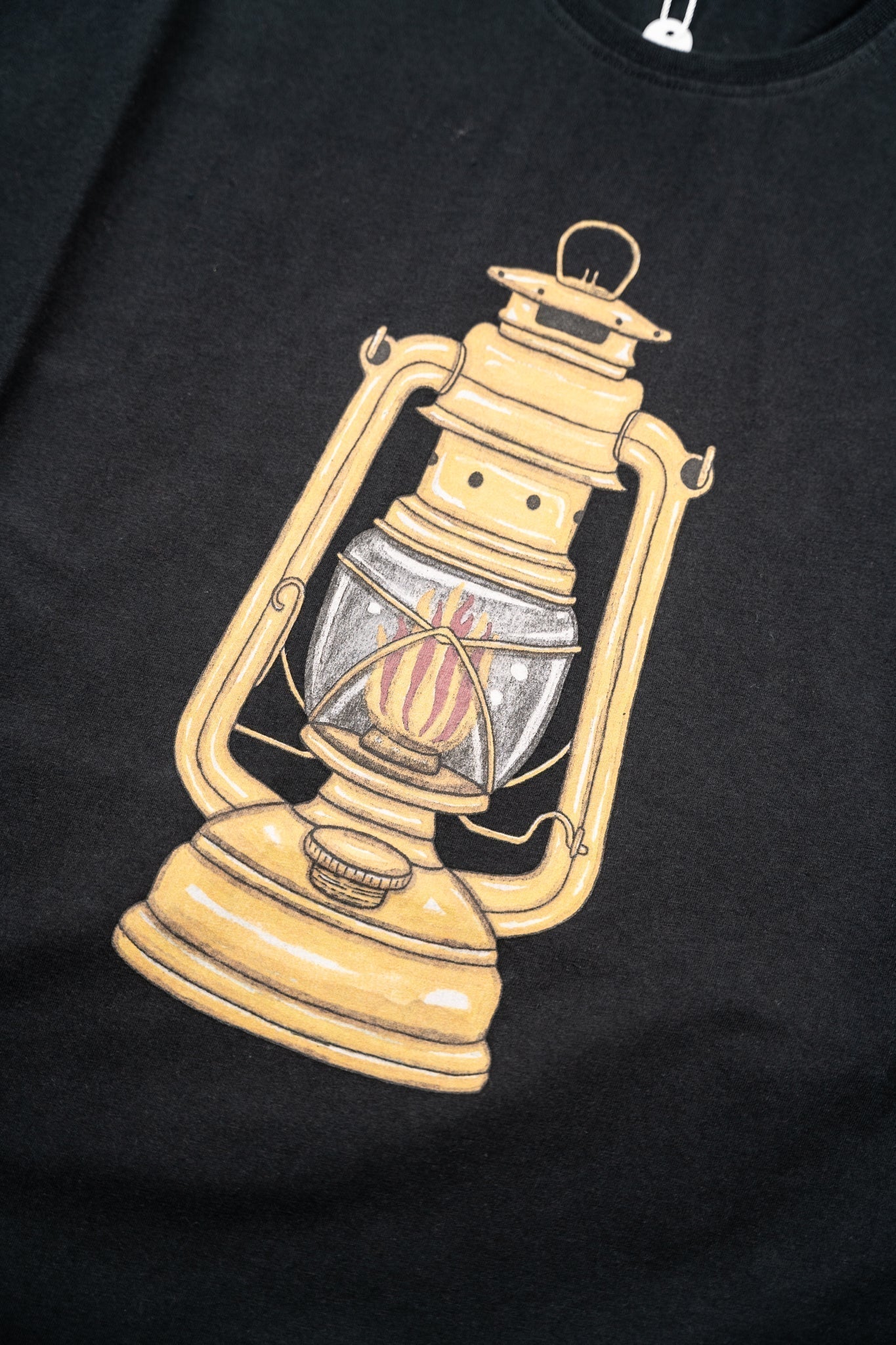 Lantern Light T-shirt - Moonless Night | LAKOR