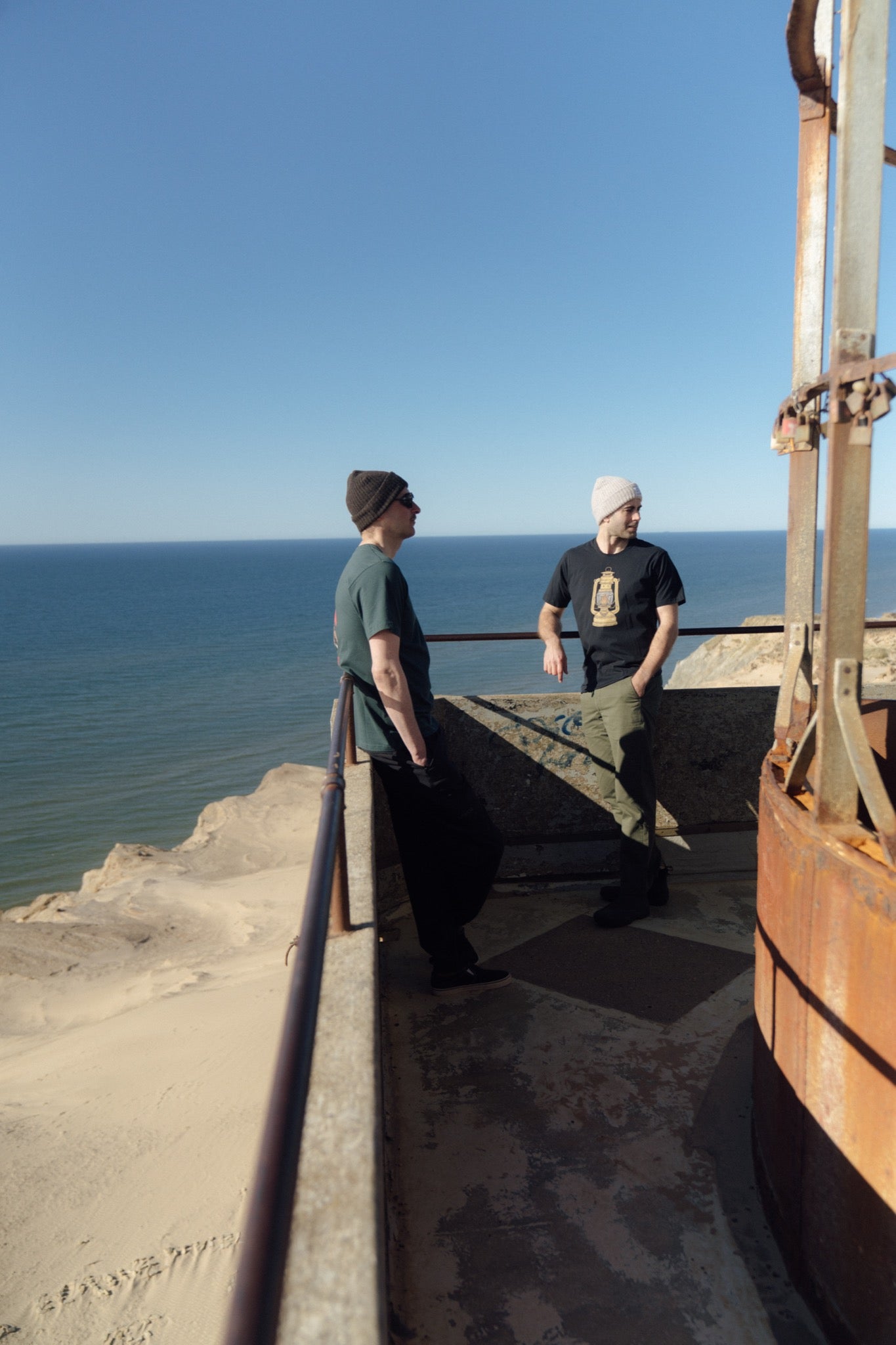 LAKOR Lantern Light T-shirt T-Shirt Moonless Night