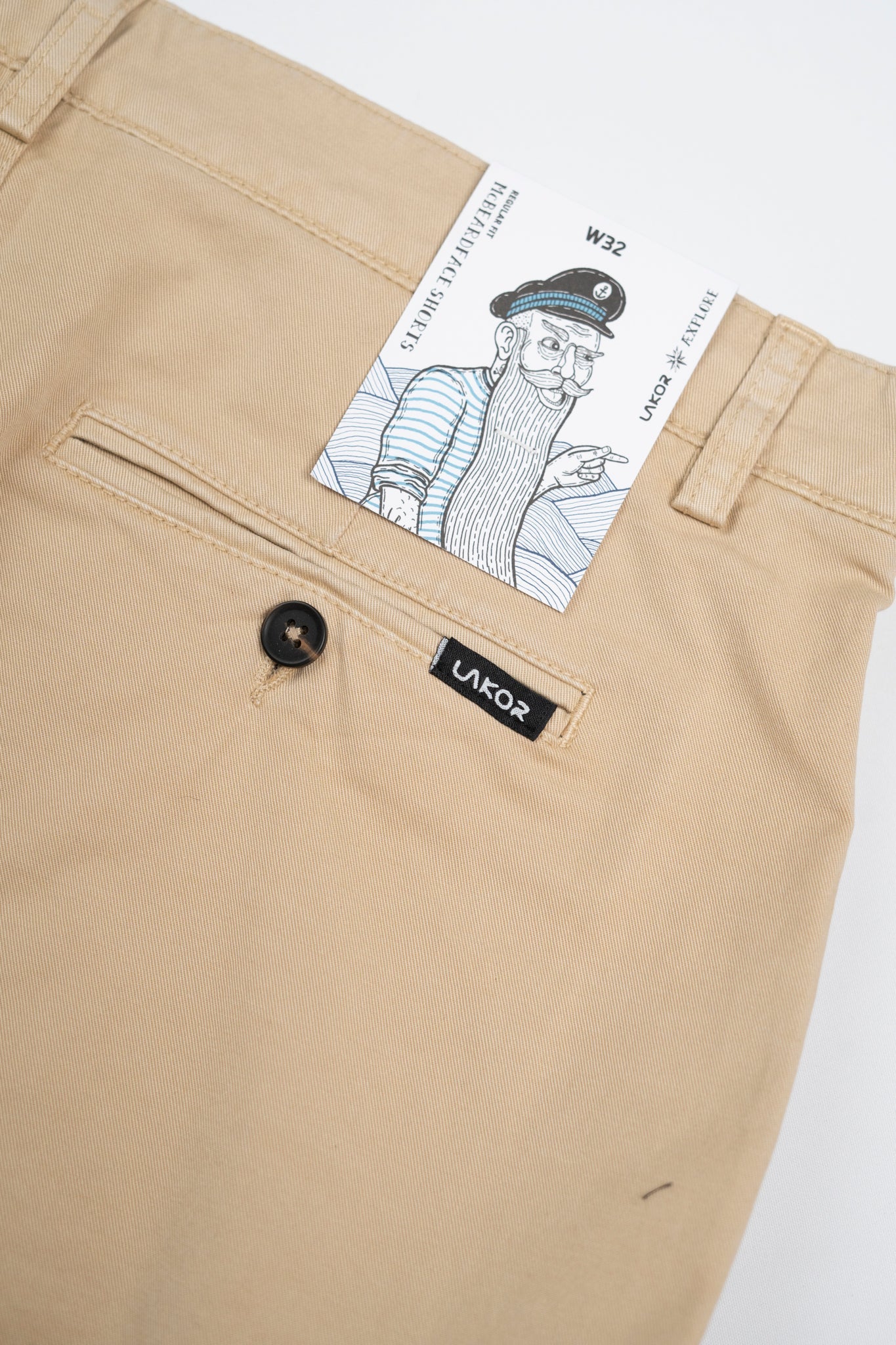 LAKOR McBeardface Shorts Shorts White Pepper