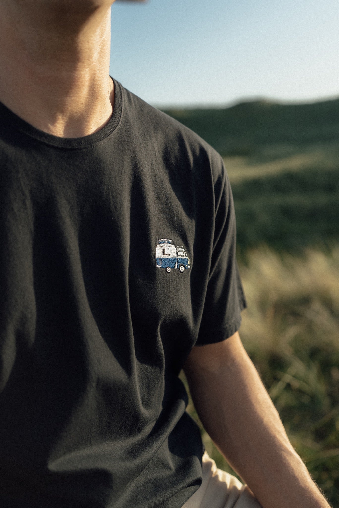 LAKOR Mini Ocean Camper T-shirt T-Shirt Moonless Night