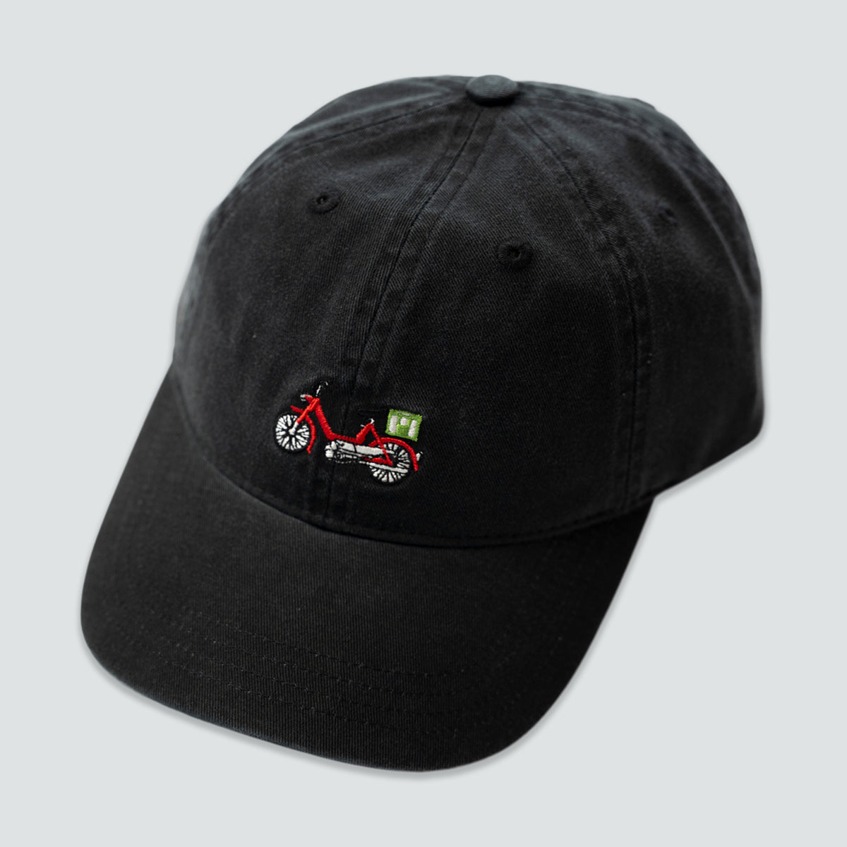 Red Maxi Cap - Black | LAKOR