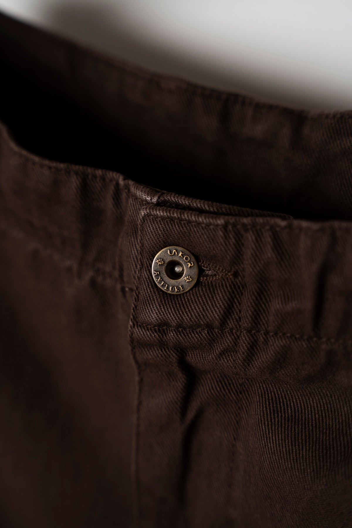 LAKOR Relaxed Twill Pants Pants Coffee Bean