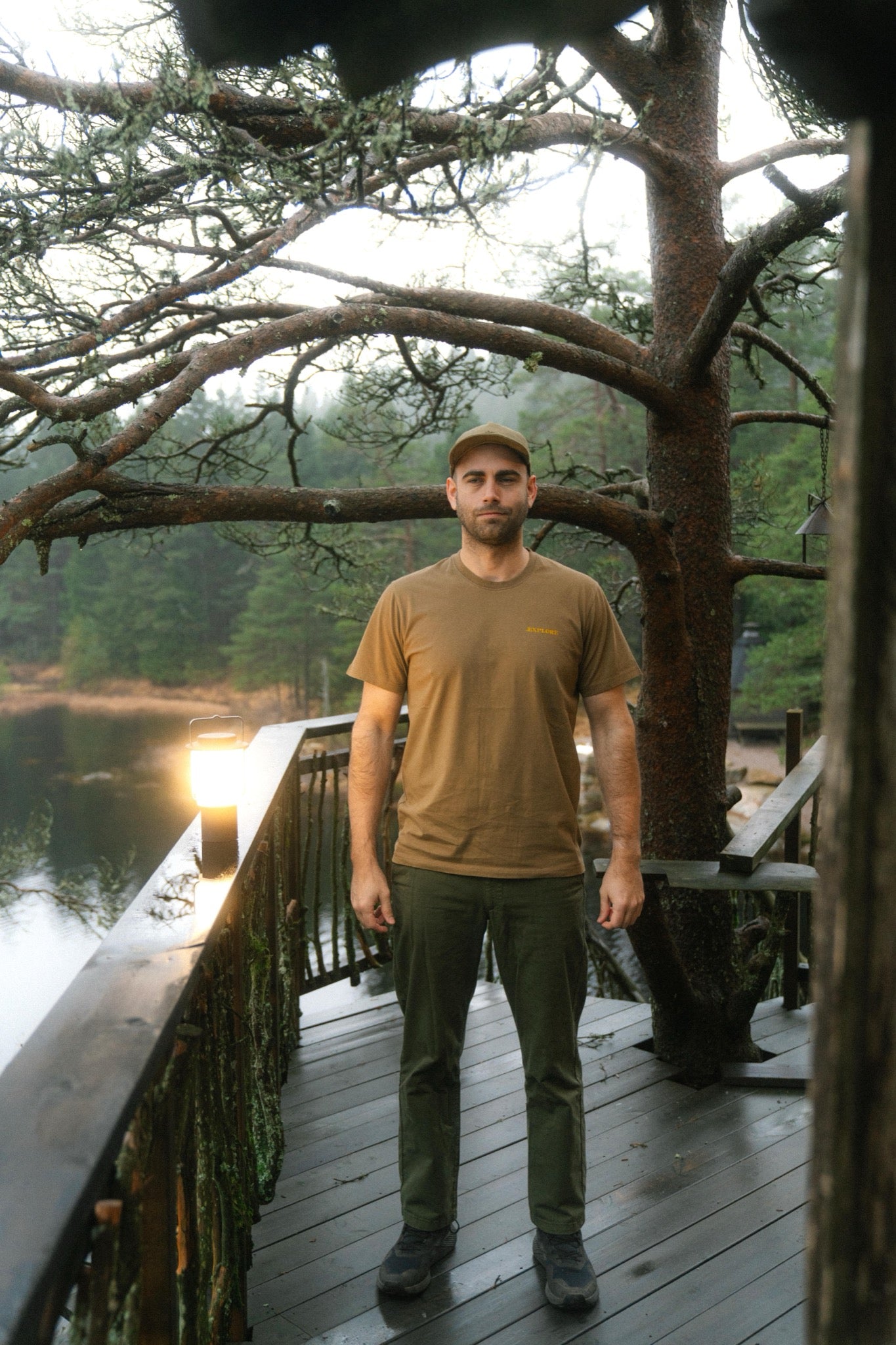 LAKOR Room with a View T-shirt T-Shirt Kangaroo