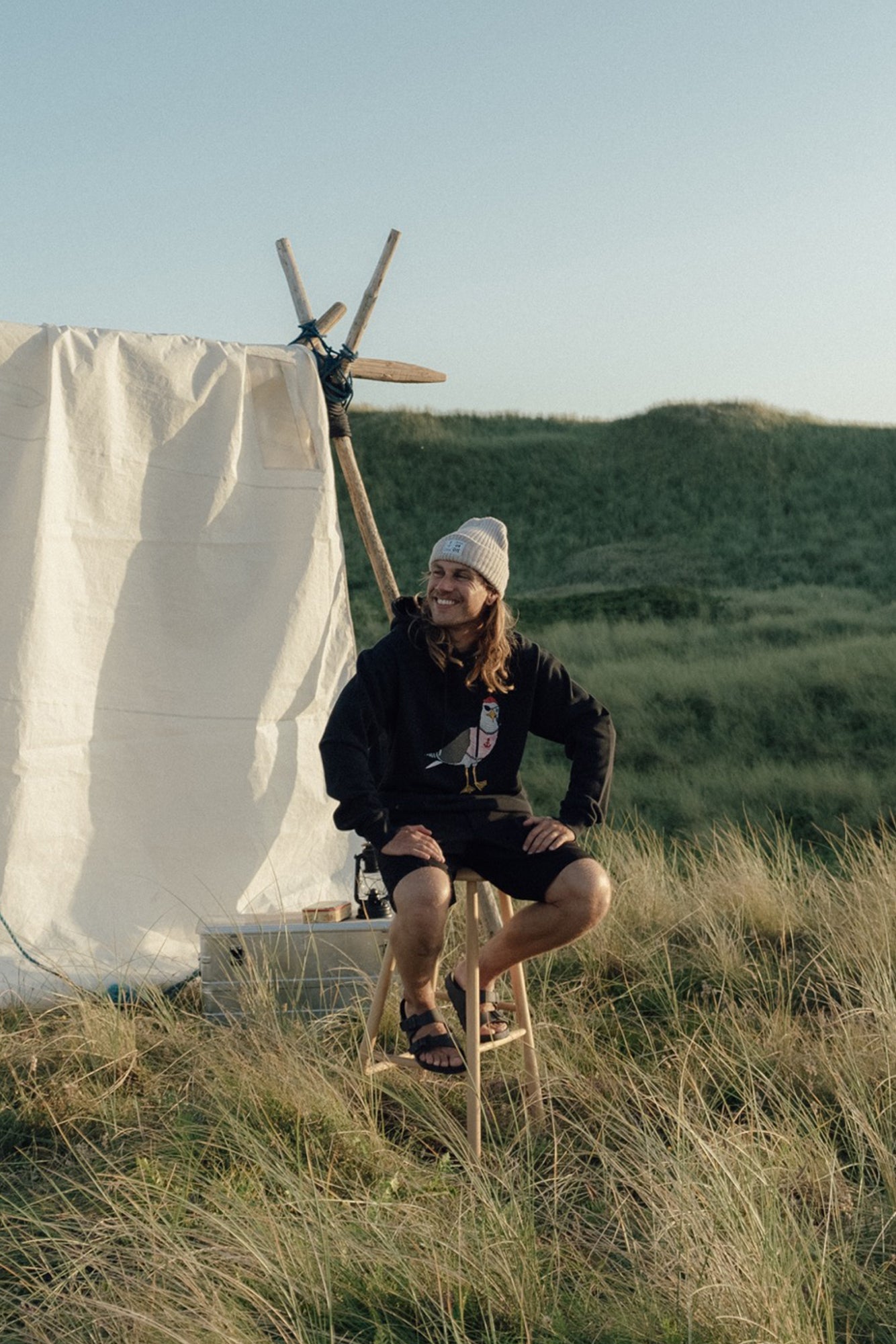 LAKOR Seaborn Seagull Hoodie Sweatshirt Moonless Night