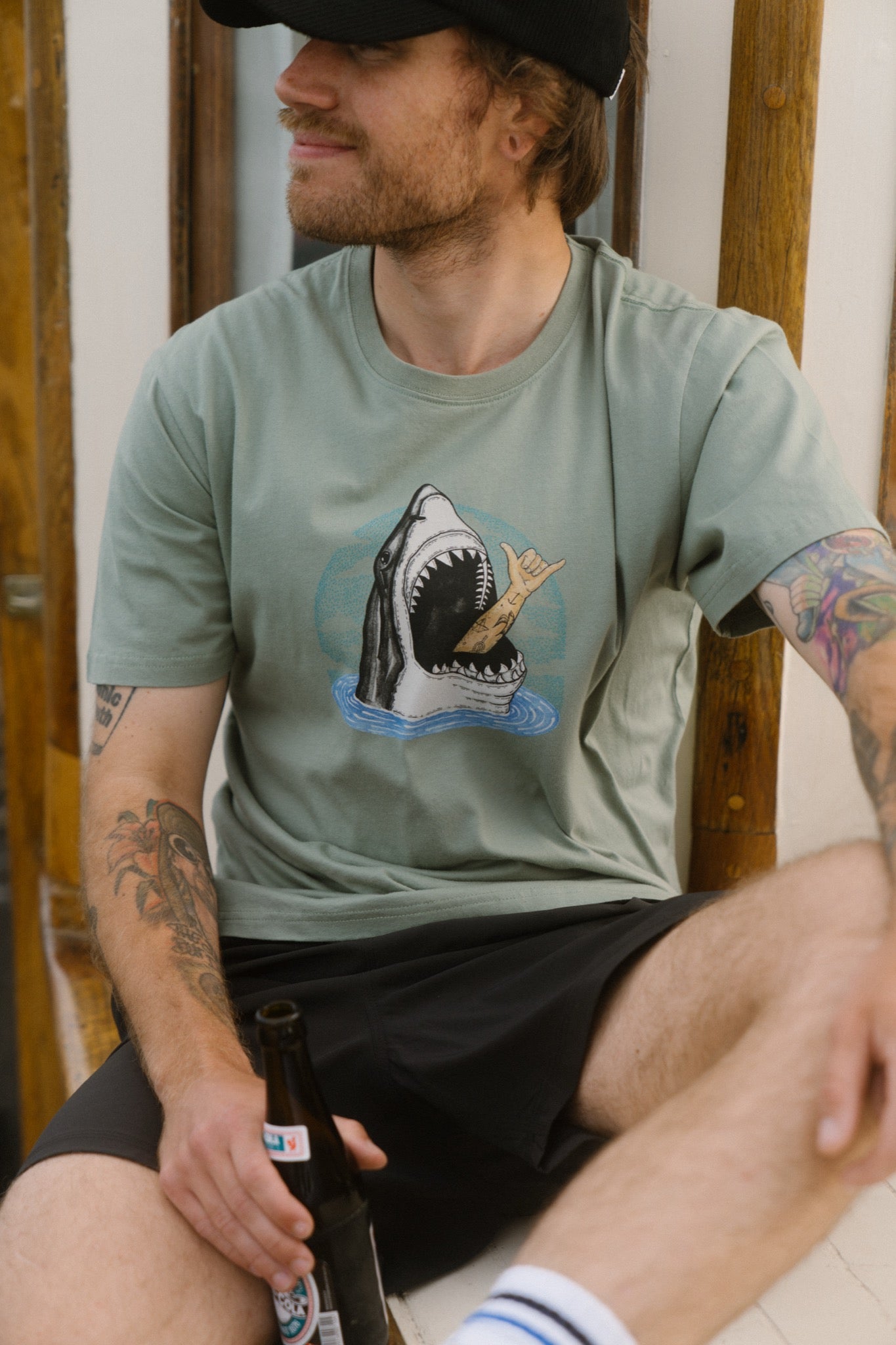 Shark Shaka T-shirt - Sea Spray | LAKOR